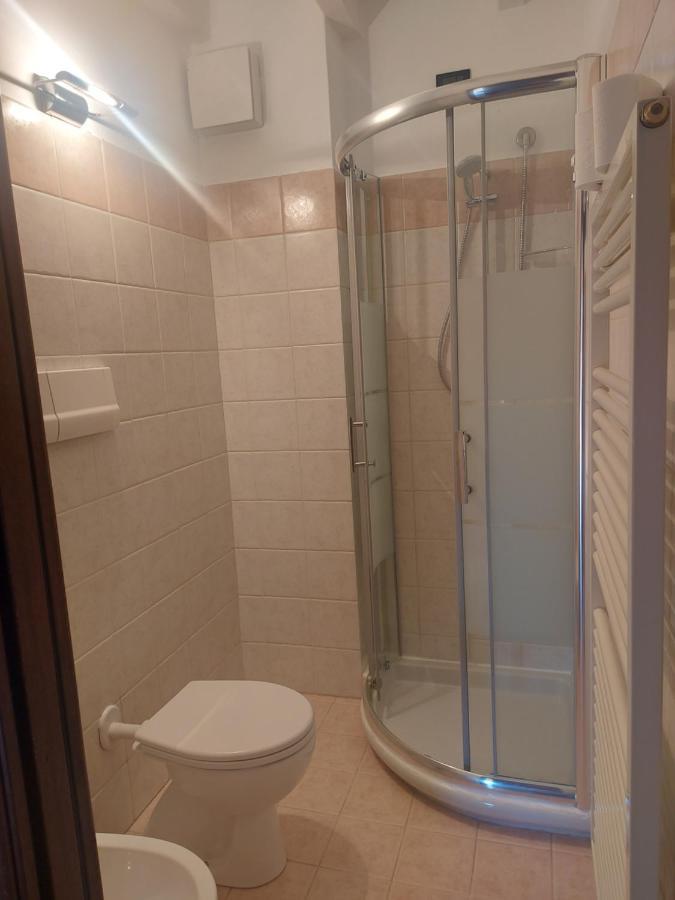 דירות סרניקו Loft Centro Storico מראה חיצוני תמונה